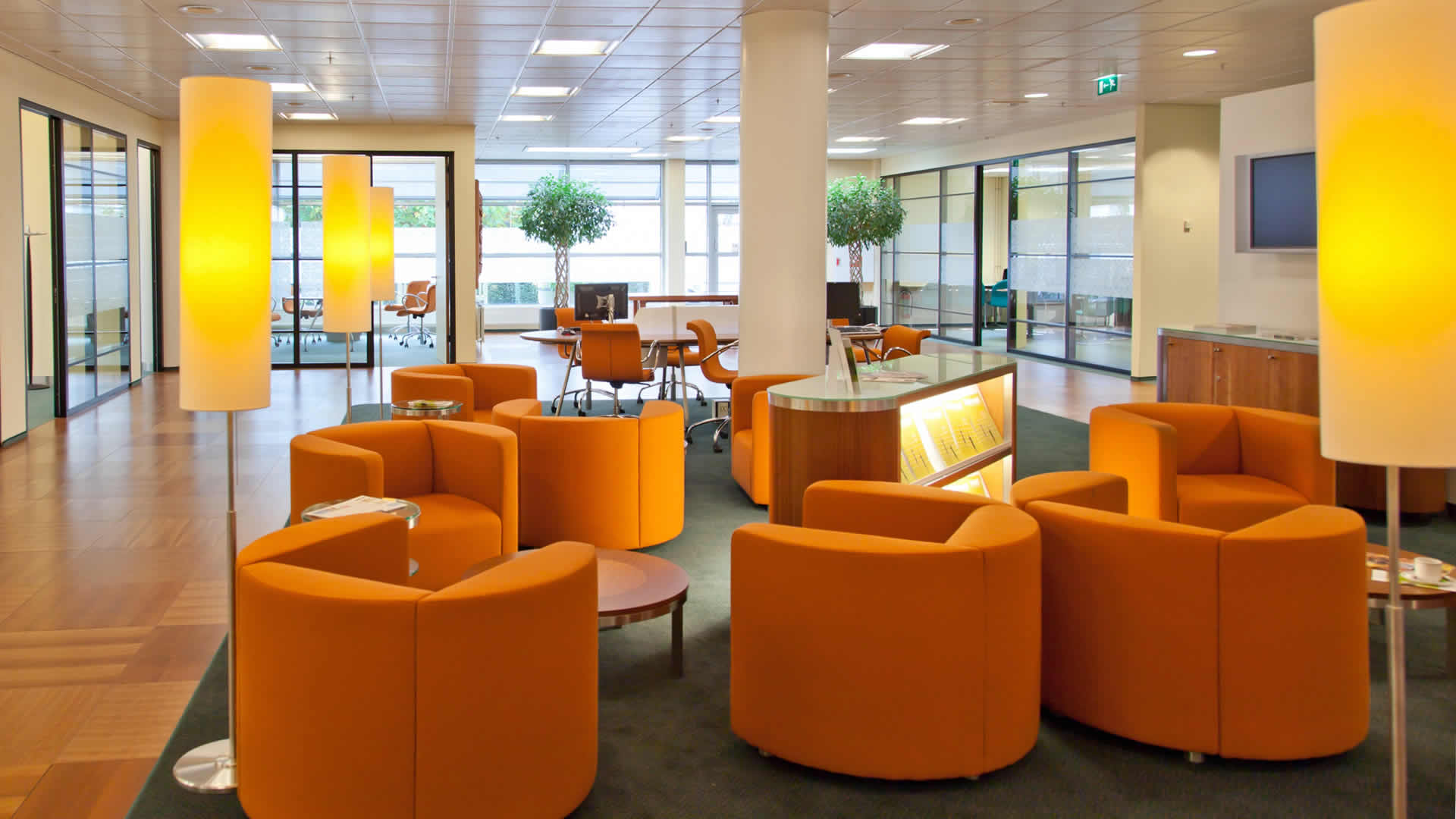 Commercial banner lobby